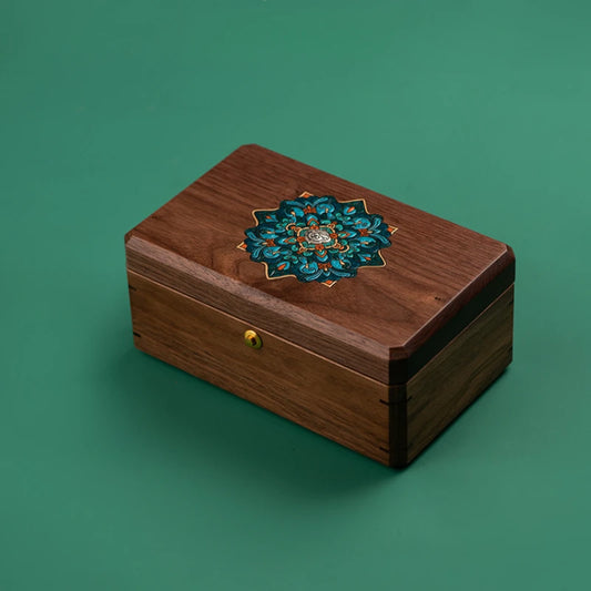 Chinese Solid Wood Handmade Retro Vintage Small Walnut Wooden Watch Bracelet Jewelry Organizer Storage Box Packaging for Women