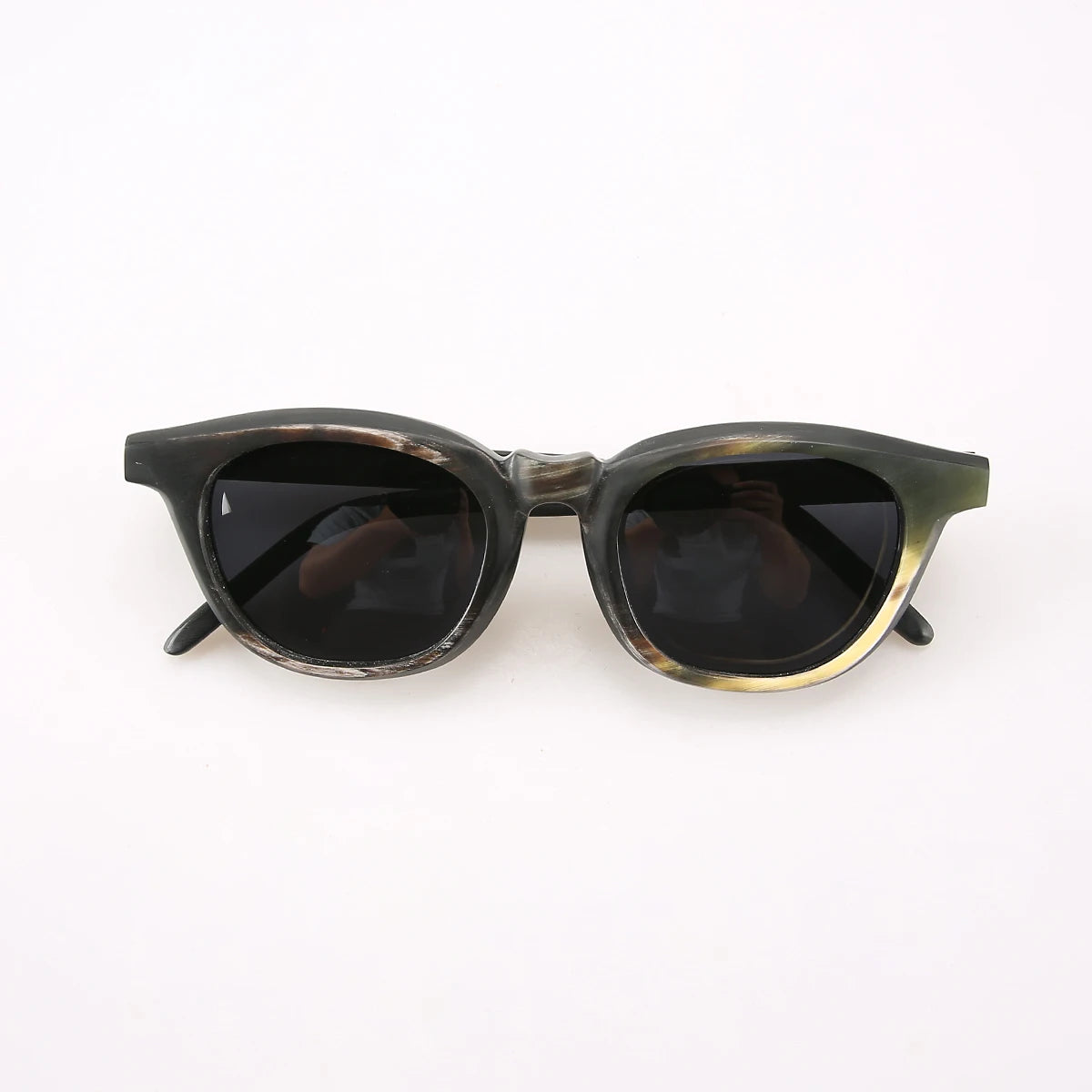 Brand master handmade unique thickened material natural horn material curved round glasses sunglasses Avant-garde fashion trends