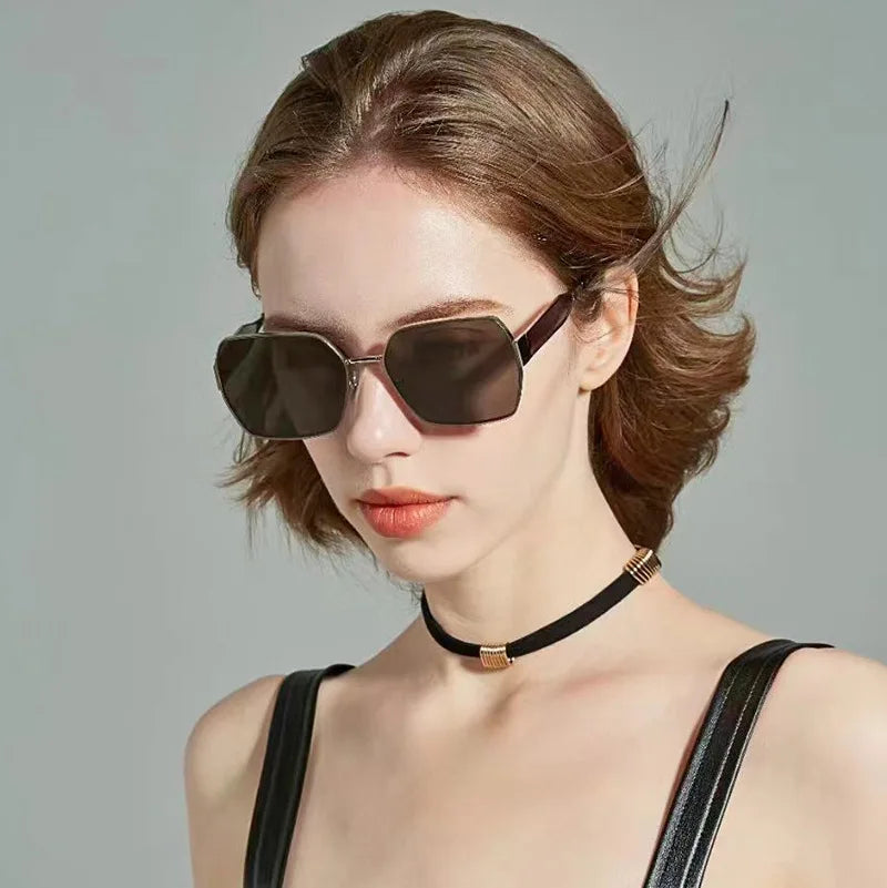 Sunglasses Women New Luxury Brand HD Nylon Square Sunglasses Ladies Large Frame Wide Leg Sun Glasses Shades for Women Fashion